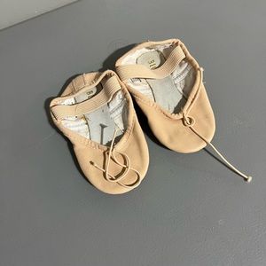 Toddler ballet shoes